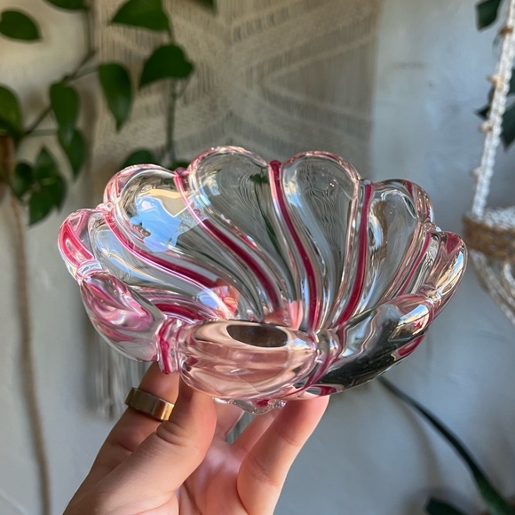 Art Glass Swirled Bowl with Cranberry Veins - 6” Diameter Candy Dish - Picture 4 of 8